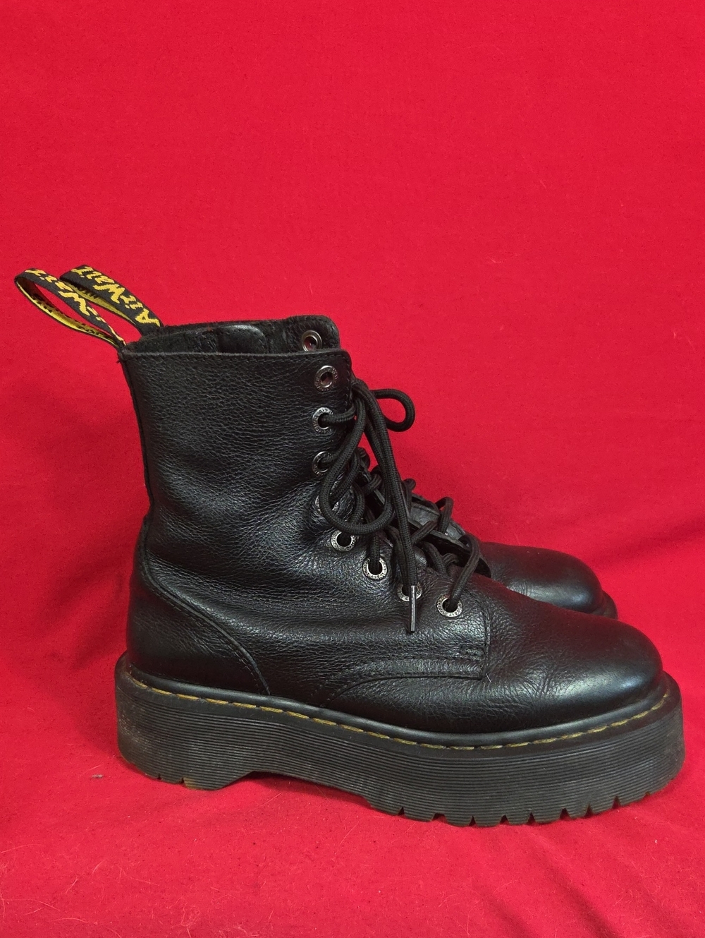 DR MARTENS Jadon III Pisa Leather Platform Boots Black Womens Size 8 Mens Size 7